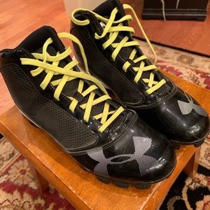 Under Armour cleats like new men’s 8.5